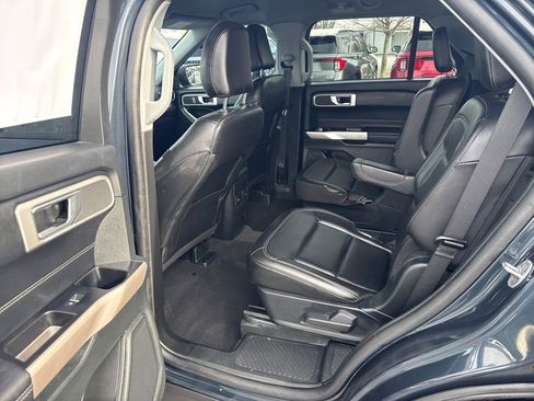 Used 2023 Ford Explorer XLT w/ Equipment Group 202A image 16