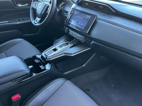 Used 2019 Honda Clarity Plug-In Hybrid image 16