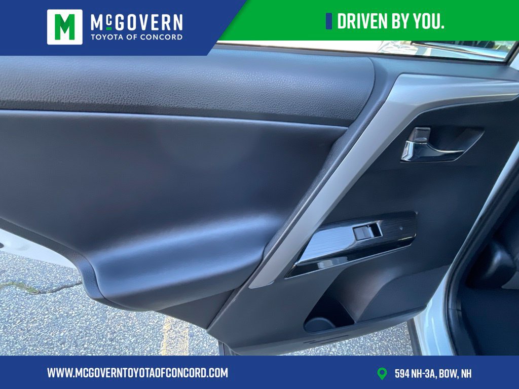 Used 2016 Toyota RAV4 Limited AWD/4WD image 19