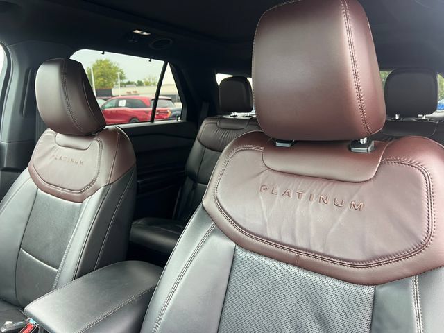 Used 2021 Ford Explorer Platinum w/ Equipment Group 601A AWD/4WD image 16