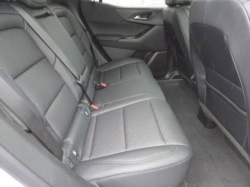 New 2026 Chevrolet Equinox LT w/ Convenience Package II image 27