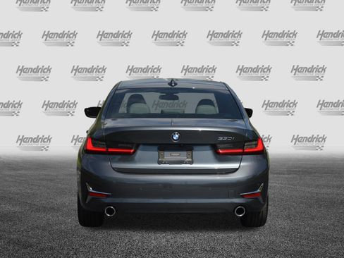 Used 2019 BMW 330i Sedan w/ Premium Package image 10