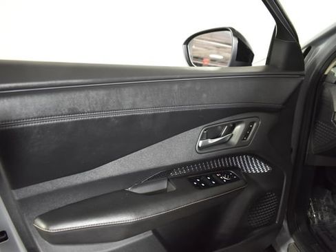 Certified 2024 Nissan Ariya AWD image 7