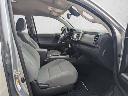 Used 2019 Toyota Tacoma SR5 image 17