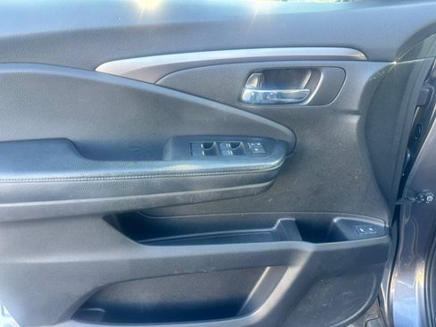 Used 2017 Honda Pilot EX-L image 19
