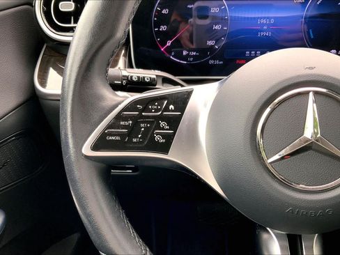 Used 2025 Mercedes-Benz GLC 350e 4MATIC image 24