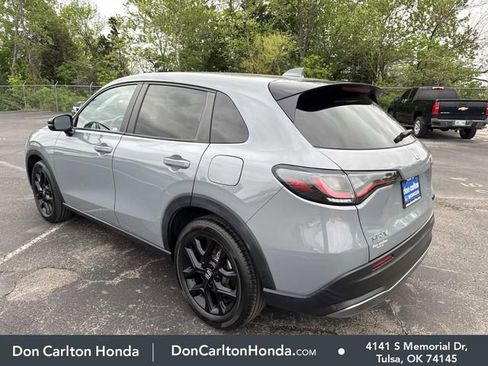 Used 2024 Honda HR-V Sport image 9