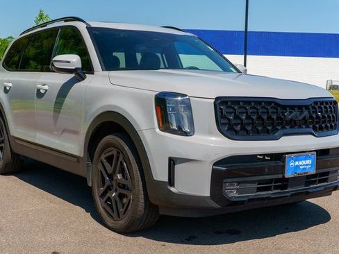 Used 2025 Kia Telluride SX X-Line AWD/4WD image 4