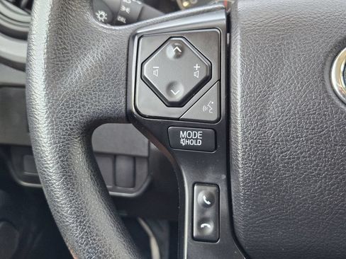 Used 2022 Toyota Tacoma SR RWD image 28