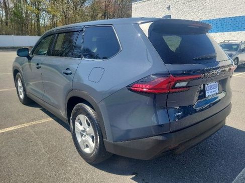 Used 2026 Toyota Grand Highlander AWD image 3