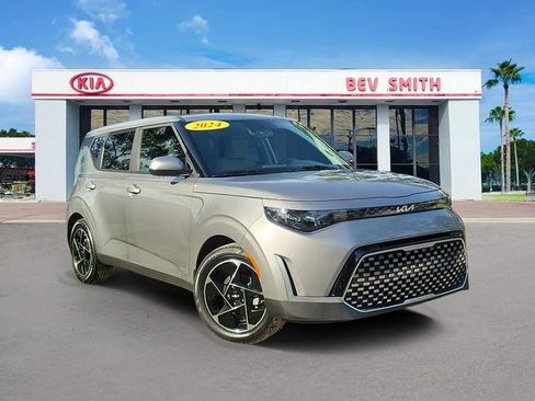 Certified 2024 Kia Soul EX FWD image 1