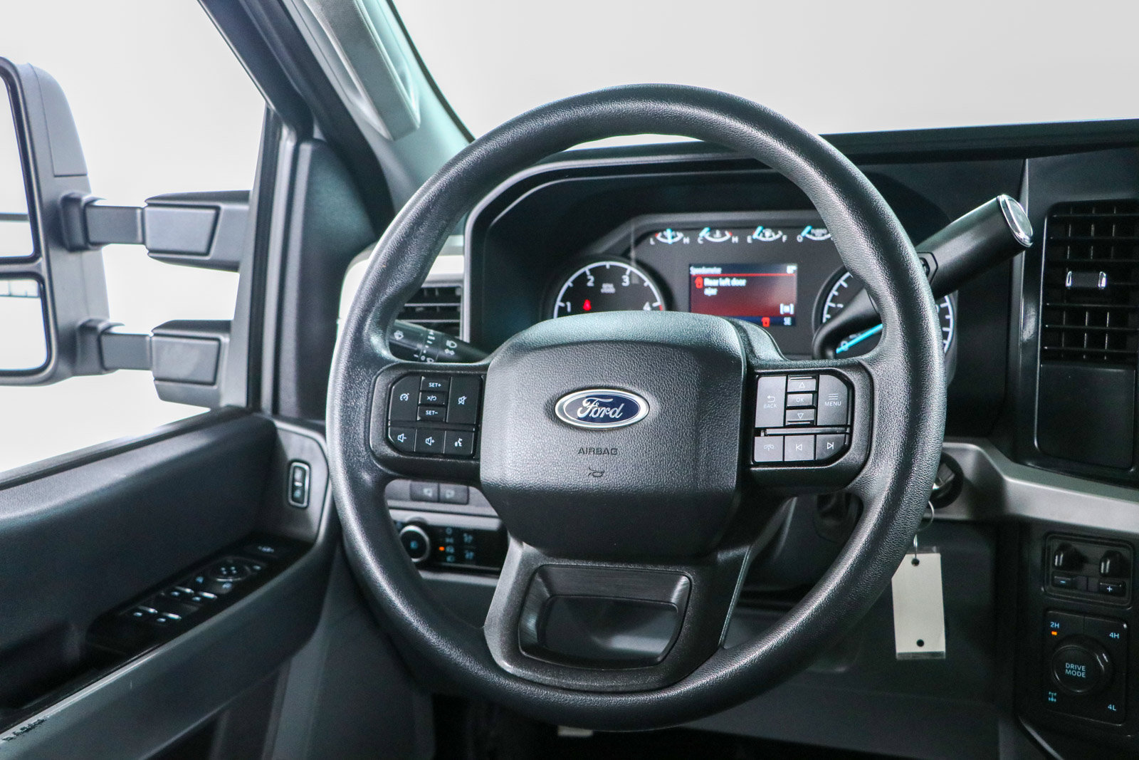 Used 2024 Ford F250 XLT w/ FX4 Off-Road Package AWD/4WD image 12
