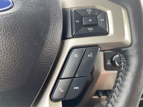 Used 2020 Ford F150 Lariat w/ Equipment Group 502A Luxury AWD/4WD image 21