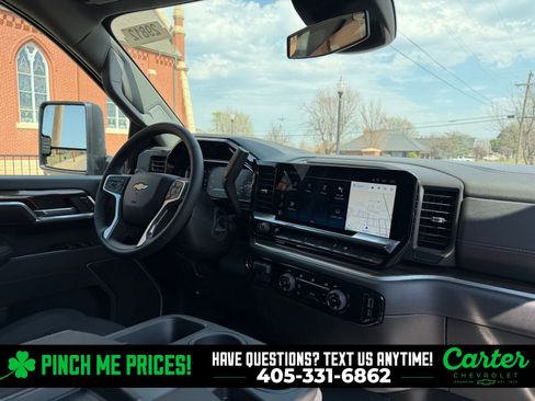 New 2026 Chevrolet Silverado 3500 LT image 3