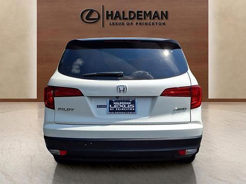 Used 2017 Honda Pilot LX image 5