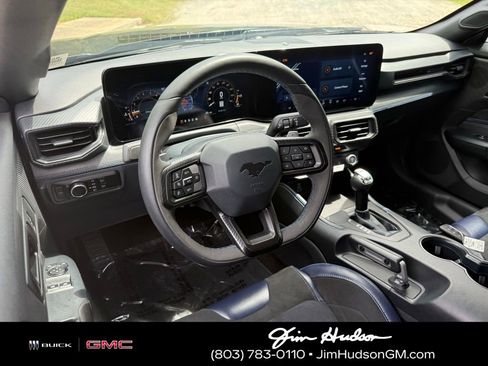 Used 2025 Ford Mustang Dark Horse RWD image 4