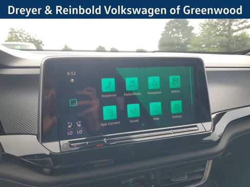 New 2025 Volkswagen Atlas Cross Sport SEL R-Line image 30