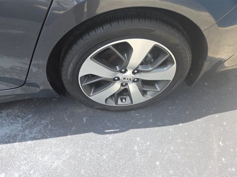 Used 2020 Kia Optima S FWD image 21