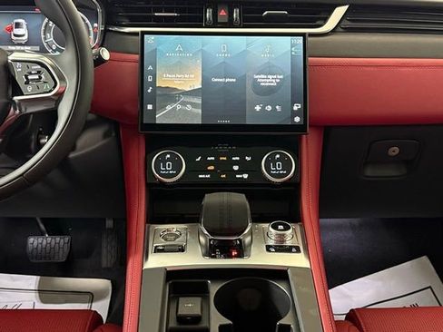 New 2026 Jaguar F-PACE R-Dynamic S image 23