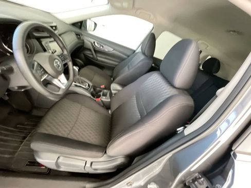 Used 2020 Nissan Rogue S w/ Special Edition Package image 13