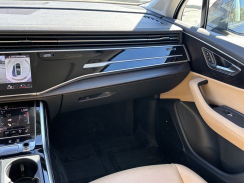 Used 2023 Audi Q7 3.0T Prestige image 17