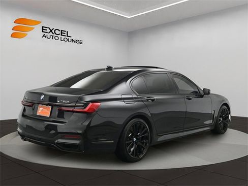 Used 2020 BMW 750i xDrive 750i xDrive w/ M Sport Package image 5