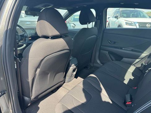 New 2026 Hyundai Elantra SEL Sport FWD image 15