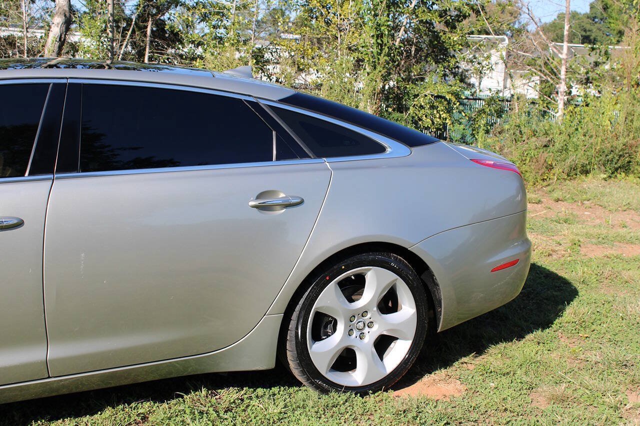 Used 2014 Jaguar XJ L Portfolio RWD image 10