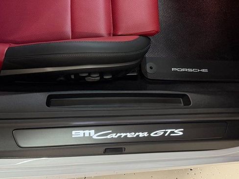 Certified 2025 Porsche 911 Carrera GTS image 32