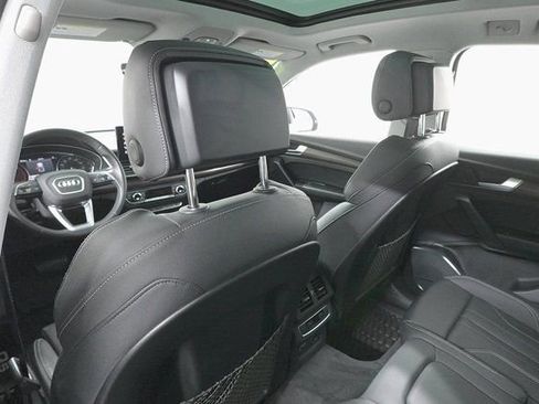 Used 2024 Audi Q5 2.0T Premium w/ Convenience Package image 24