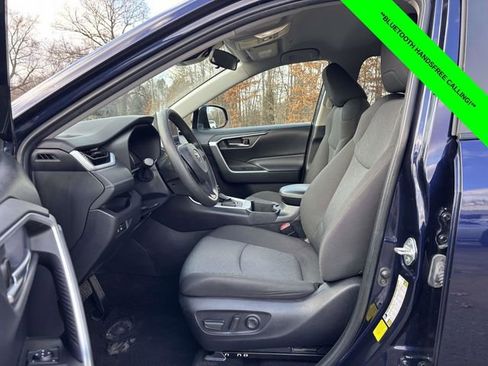 Used 2024 Toyota RAV4 XLE image 3