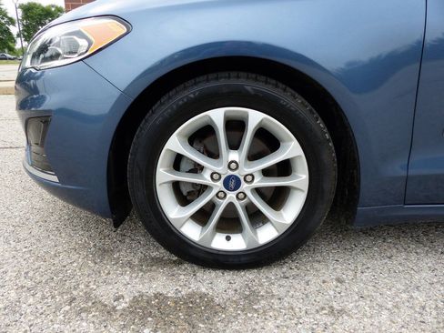 Used 2019 Ford Fusion SEL FWD image 15