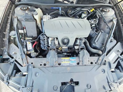 Used 2009 Buick LaCrosse CXL w/ Driver Confidence Package FWD image 32