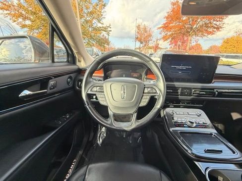 Certified 2022 Lincoln Nautilus Reserve w/ Equipment Group 201A image 10