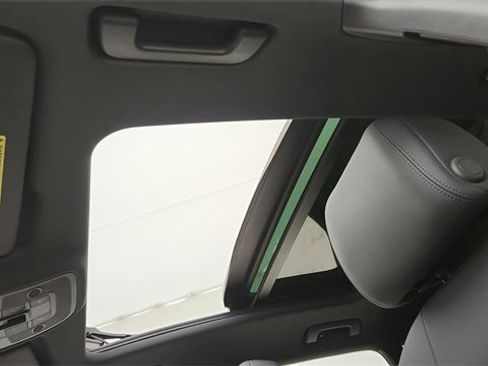 Used 2023 Audi Q3 2.0T Premium image 25