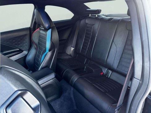 Used 2024 BMW M2 w/ Lighting Package RWD image 39