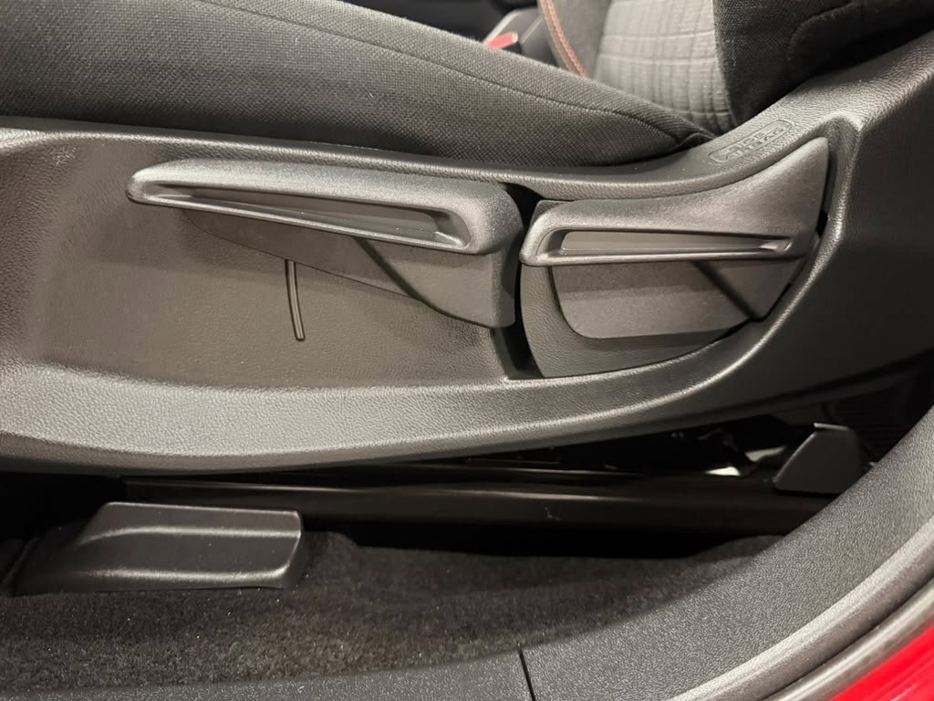 Certified 2026 Honda HR-V Sport image 30