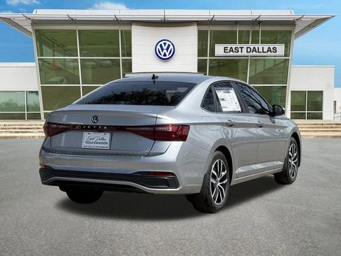 New 2026 Volkswagen Jetta SE FWD image 3