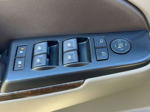 Used 2019 Chevrolet Tahoe LT image 13