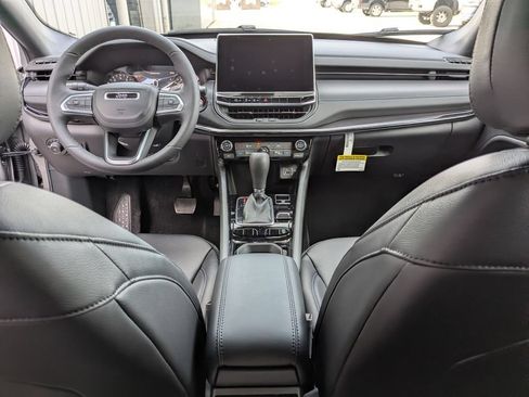 New 2026 Jeep Compass Latitude AWD/4WD image 21