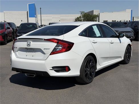 Used 2020 Honda Civic Sport image 2