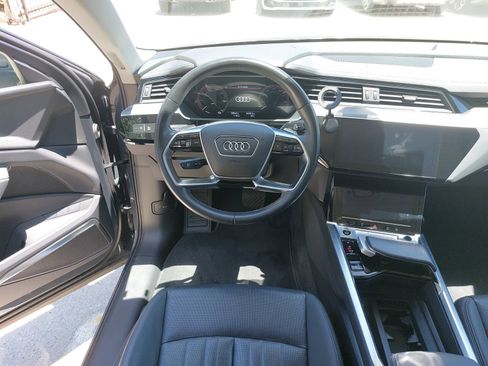 Used 2024 Audi Q8 e-tron Premium Plus w/ Premium Plus Package AWD/4WD image 6
