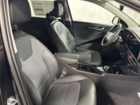 New 2026 Kia Niro Wind w/ Wind Preserve Package FWD image 24