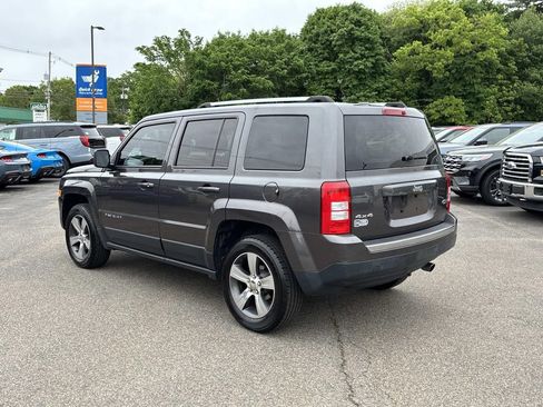 Used 2017 Jeep Patriot High Altitude AWD/4WD image 5