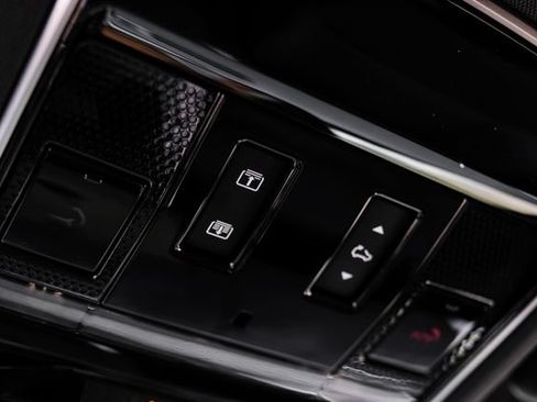 New 2026 Land Rover Range Rover Sport SE AWD/4WD image 33