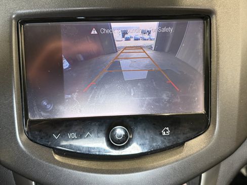 Used 2016 Chevrolet Sonic LT w/ Driver Confidence Package FWD image 11
