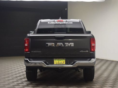New 2026 RAM 1500 Big Horn AWD/4WD image 10