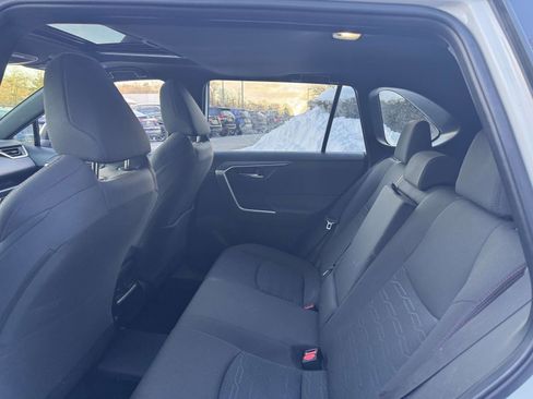 Used 2023 Toyota RAV4 SE image 12