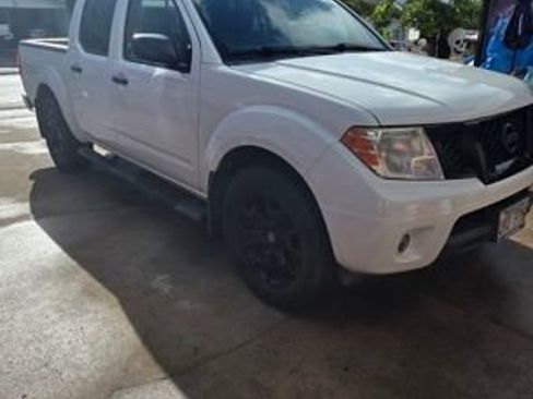 Used 2019 Nissan Frontier SV w/ Value Truck Package RWD image 1
