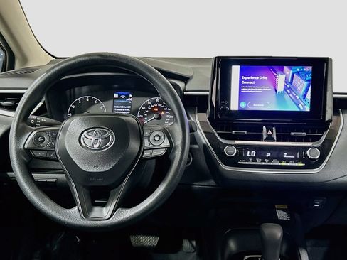 Used 2025 Toyota Corolla LE w/ LE Premium Package FWD image 18